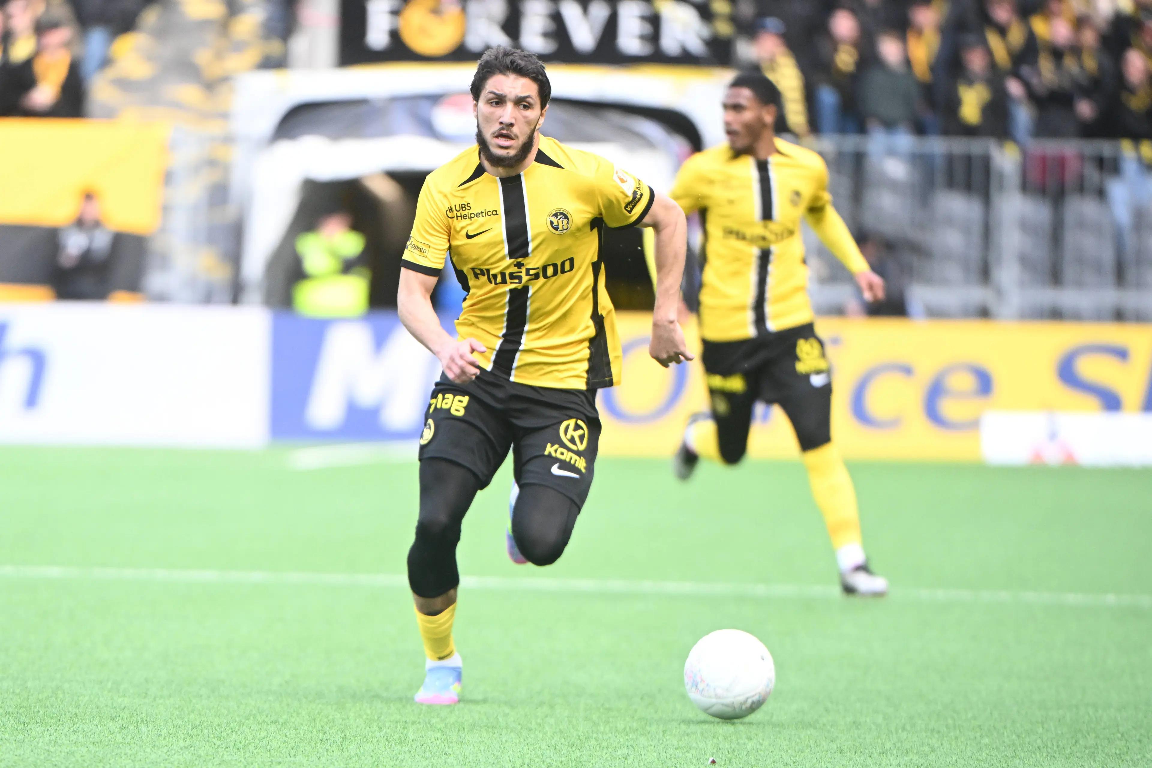 包含德甲倒计时；塞维利亚转会期内部沟通；细节引发关注；底气十足；赛程密集仍需轮换的词条