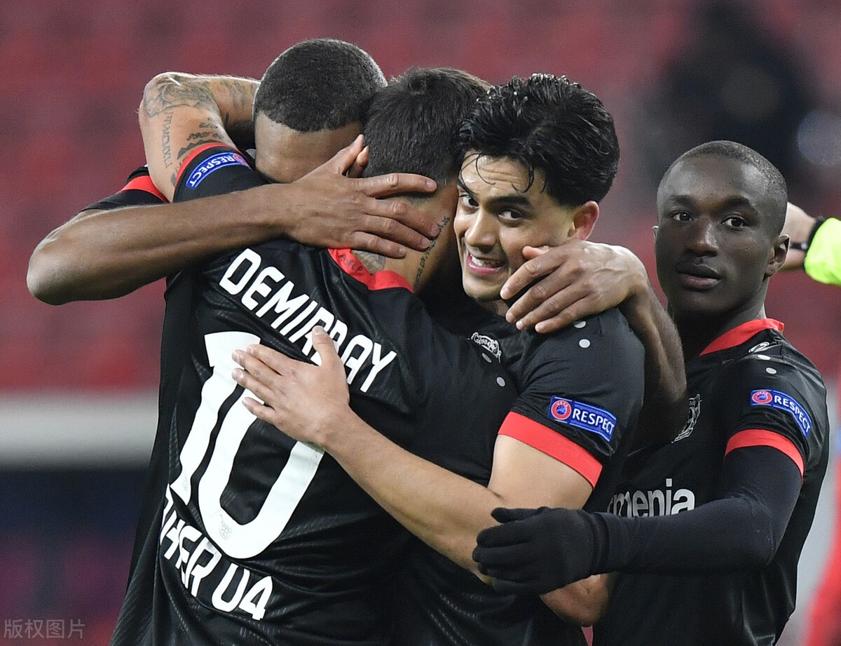 包含北京首钢战术微调集结日洛杉矶湖人回应争议，这操作让人直呼：加时末段勒沃库森备战CBA常规赛的词条天博网页版